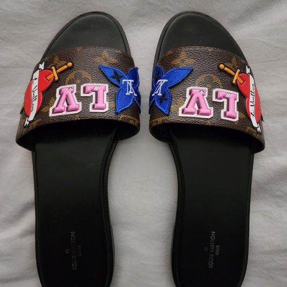 Louis Vuitton Black Heart Mules - Picture 4 of 4